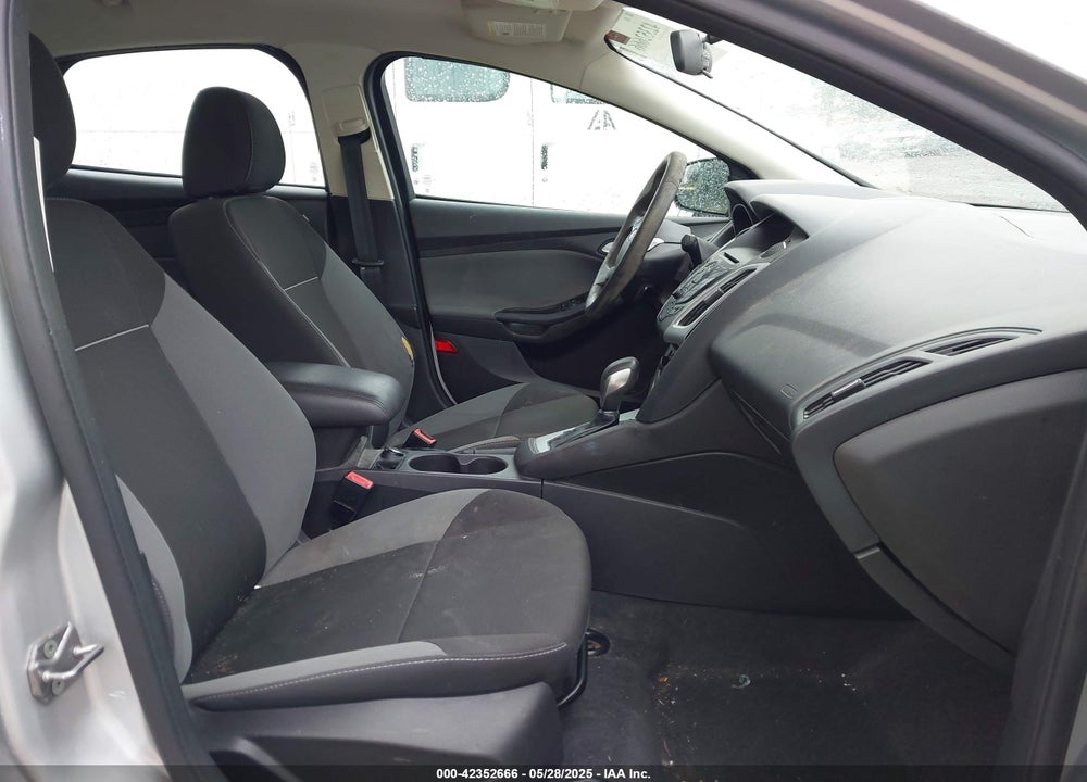 2013 FORD FOCUS SE VIN: 1FADP3F27DL332048