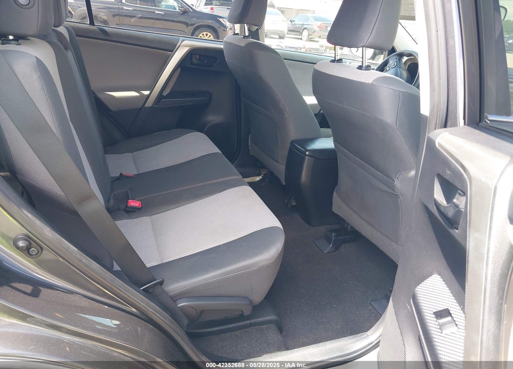 2014 TOYOTA RAV4 LE VIN: JTMZFREVXEJ002063