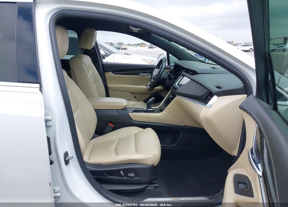 2019 CADILLAC XT5 VIN: 1GYKNARSXKZ117520