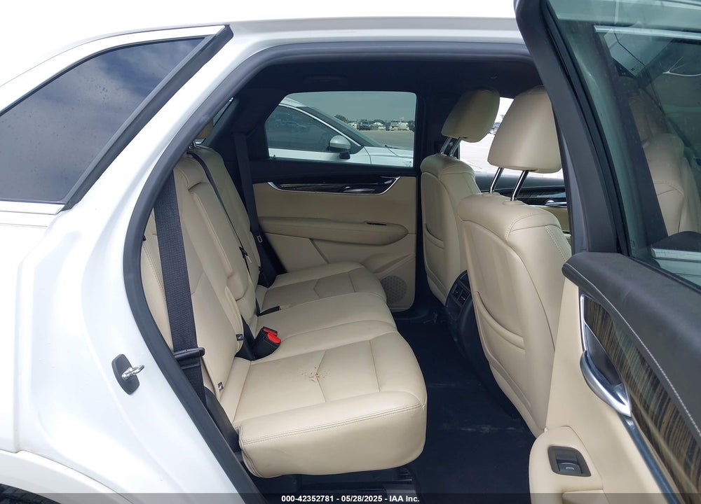 2019 CADILLAC XT5 VIN: 1GYKNARSXKZ117520