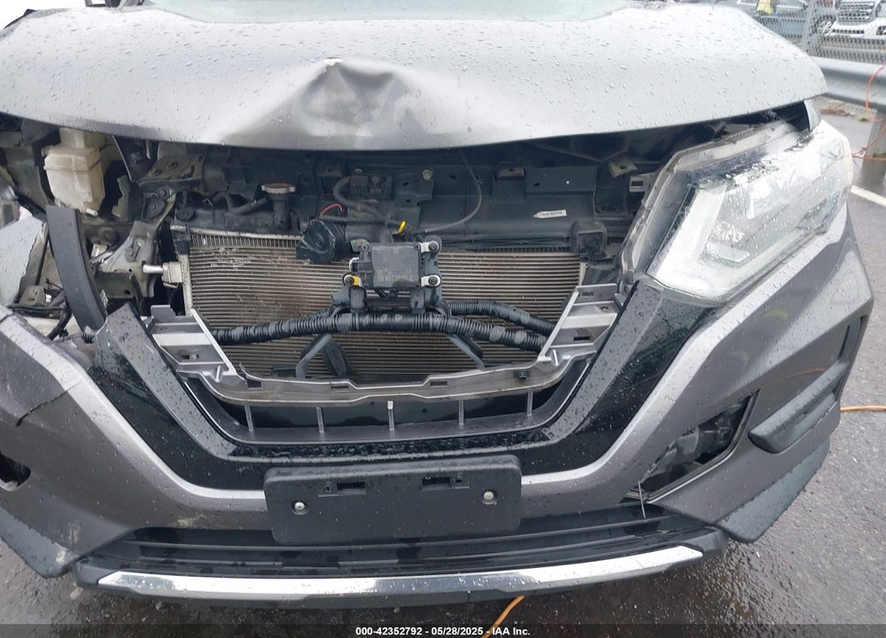 2019 NISSAN ROGUE VIN: 5N1AT2MV4KC769210
