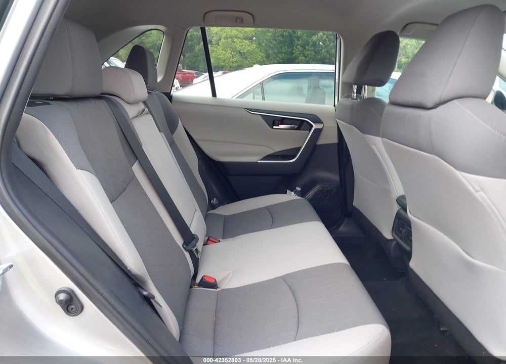 2021 TOYOTA RAV4 XLE/XLE PREMIUM VIN: 2T3W1RFVXMC163899