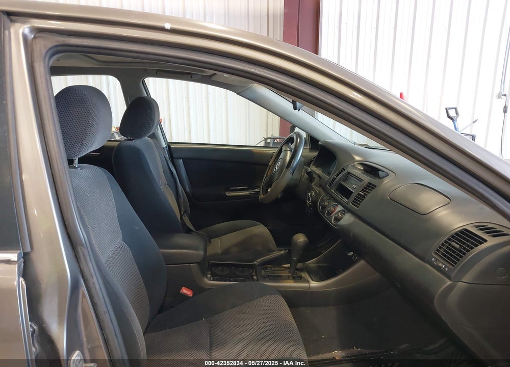 2004 TOYOTA CAMRY LE/SE/STD/XLE VIN: 4T1BE32K64U904956
