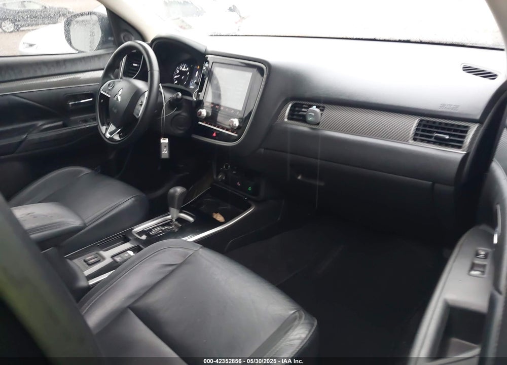 2020 MITSUBISHI OUTLANDER VIN: JA4AD3A3XLZ030748