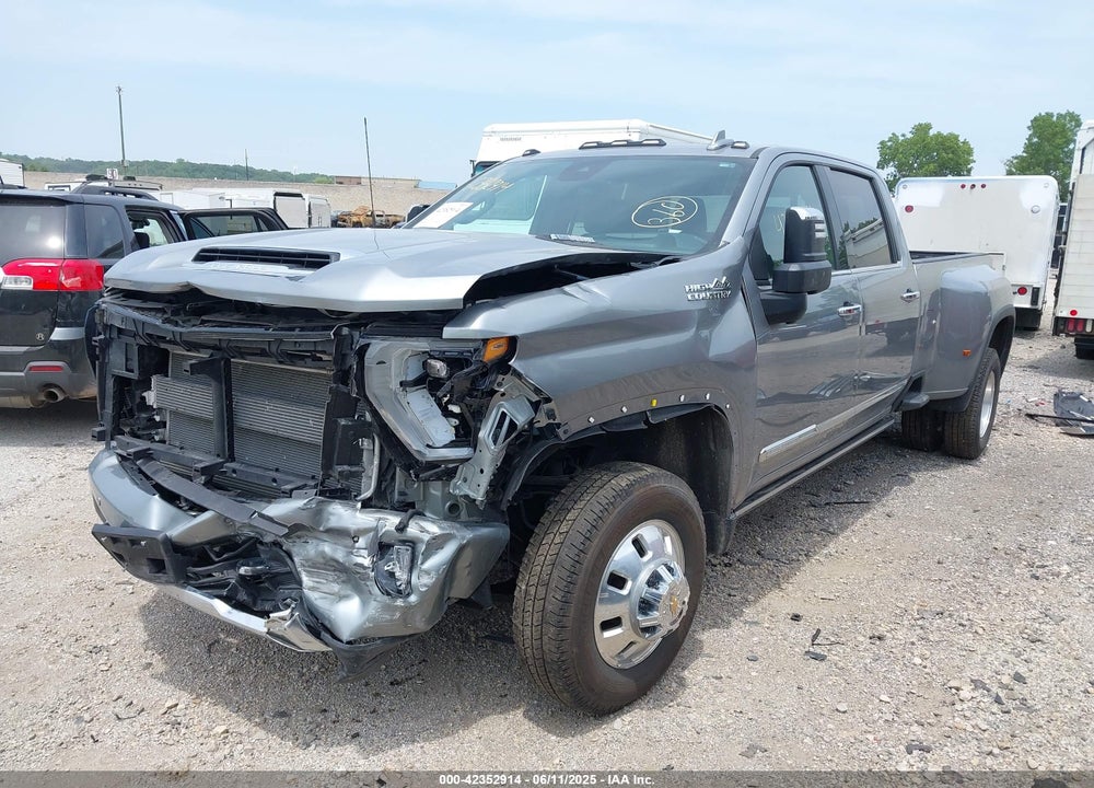 2025 CHEVROLET SILVERADO 3500HD 4WD  LONG BED HIGH COUNTRY VIN: 1GC4KVEY2SF186048