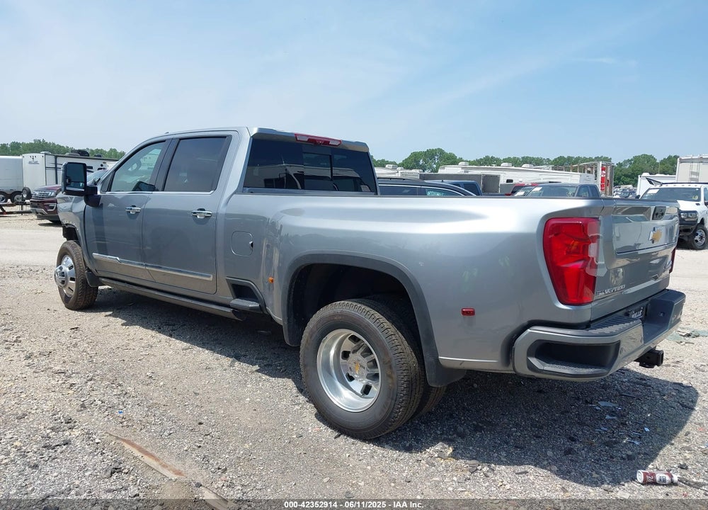 2025 CHEVROLET SILVERADO 3500HD 4WD  LONG BED HIGH COUNTRY VIN: 1GC4KVEY2SF186048