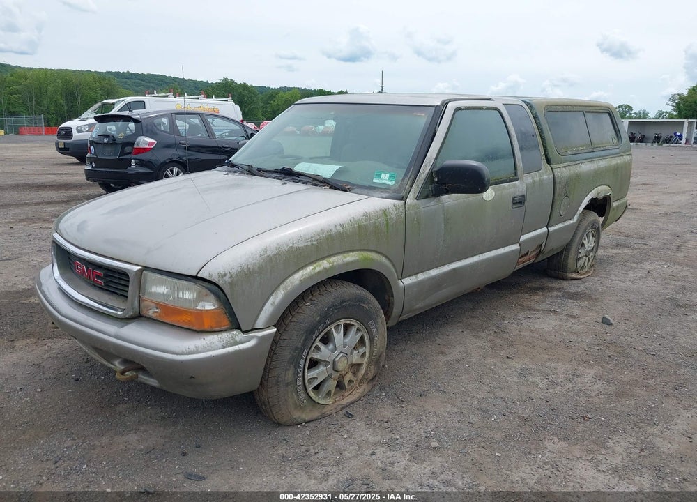 2003 GMC SONOMA SLS VIN: 1GTDT19XX38154686