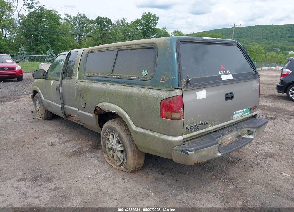 2003 GMC SONOMA SLS VIN: 1GTDT19XX38154686