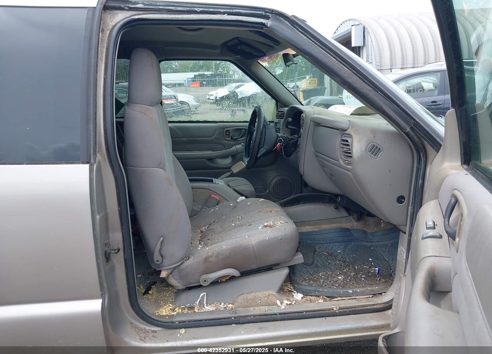 2003 GMC SONOMA SLS VIN: 1GTDT19XX38154686