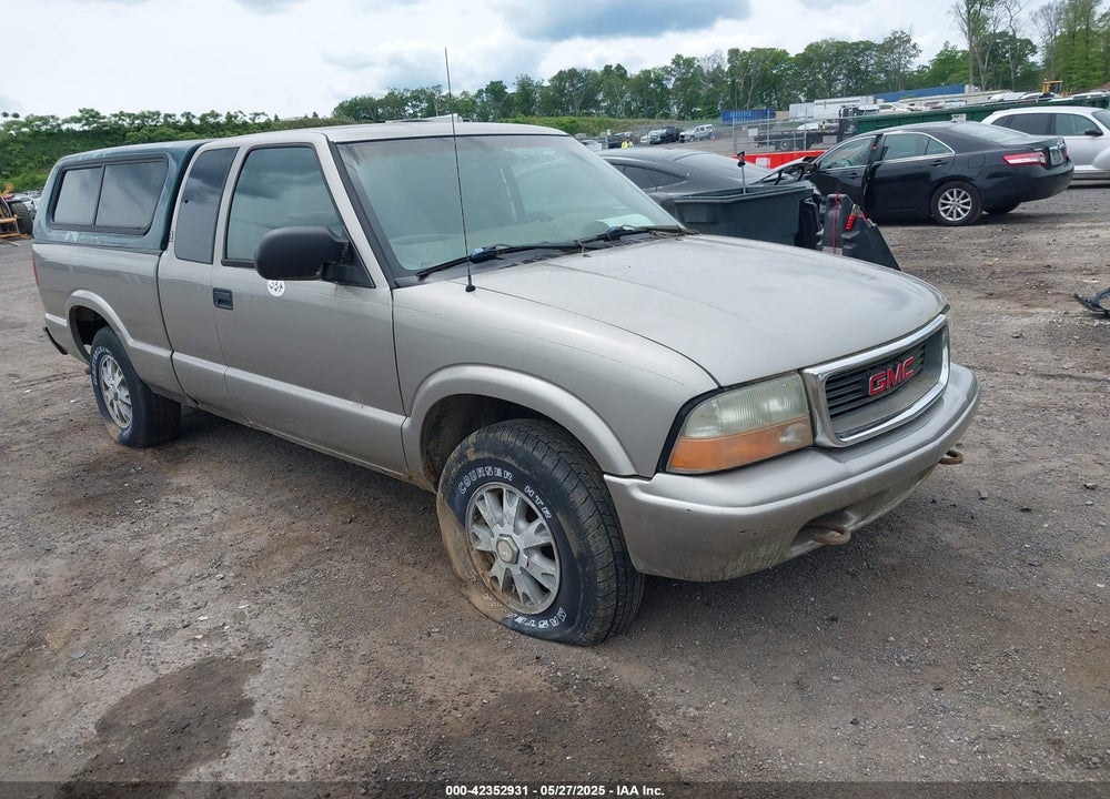 2003 GMC SONOMA SLS VIN: 1GTDT19XX38154686