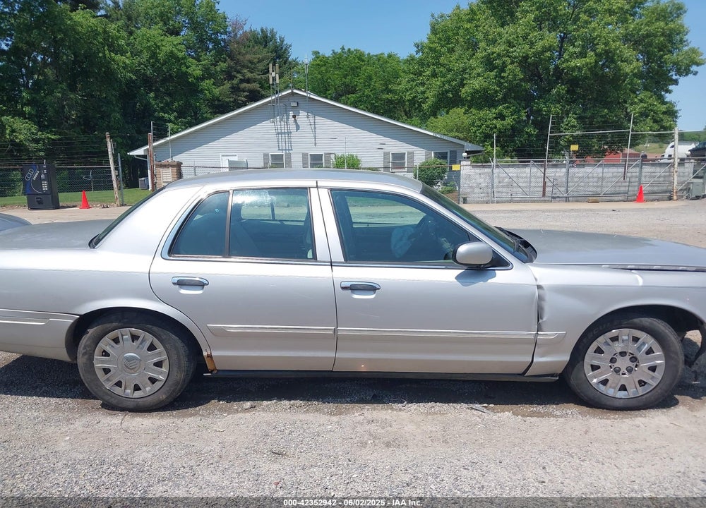 2008 MERCURY GRAND MARQUIS VIN: 2MEFM74V98X612481
