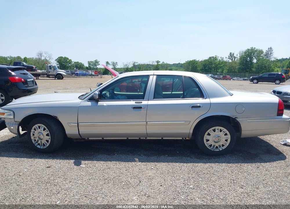 2008 MERCURY GRAND MARQUIS VIN: 2MEFM74V98X612481