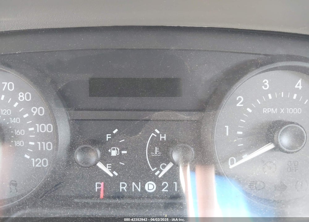 2008 MERCURY GRAND MARQUIS VIN: 2MEFM74V98X612481