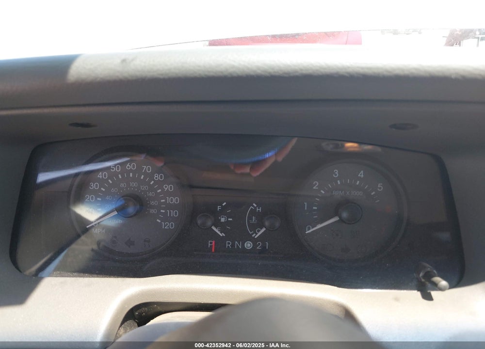 2008 MERCURY GRAND MARQUIS VIN: 2MEFM74V98X612481