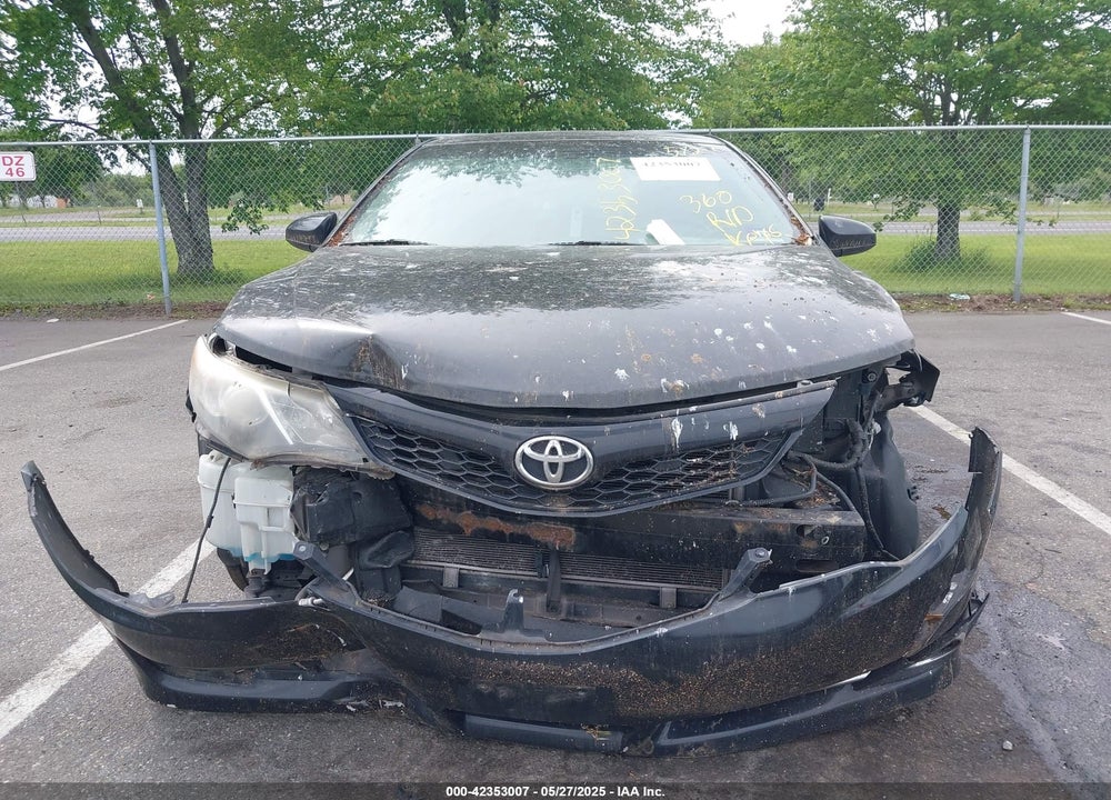 2014 TOYOTA CAMRY SE VIN: 4T1BF1FK8EU350896