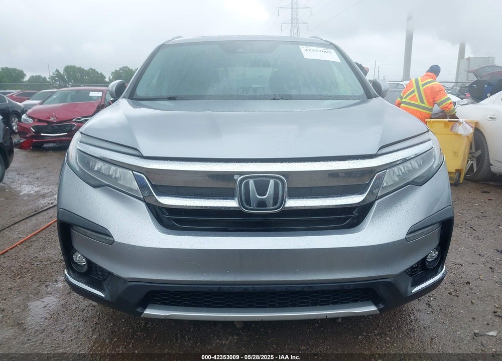 2019 HONDA PILOT TOURING VIN: 5FNYF6H98KB097105