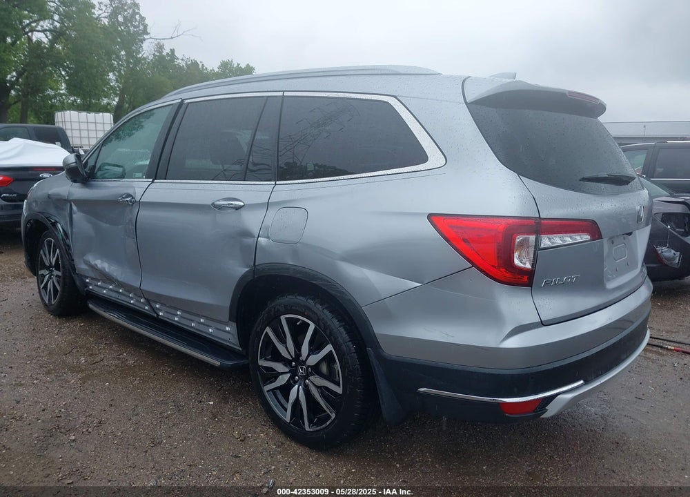 2019 HONDA PILOT TOURING VIN: 5FNYF6H98KB097105