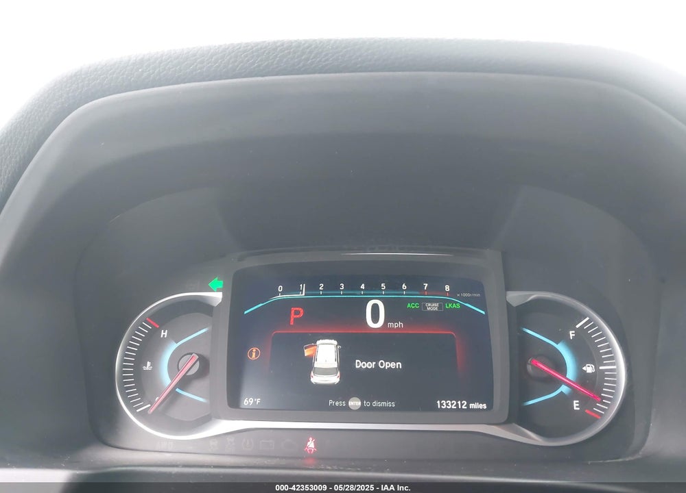 2019 HONDA PILOT TOURING VIN: 5FNYF6H98KB097105