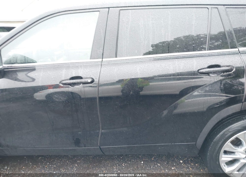 2021 TOYOTA HIGHLANDER VIN: 5TDDZRBH5MS082650