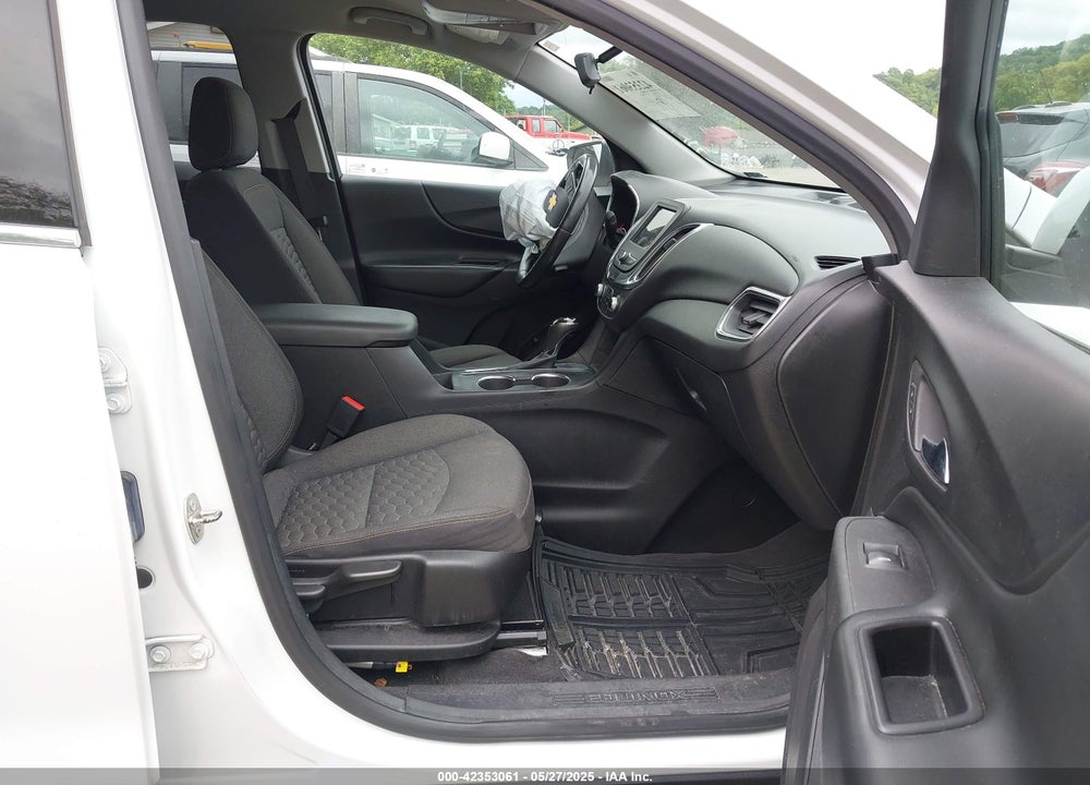 2019 CHEVROLET EQUINOX VIN: 2GNAXKEV7K6129063