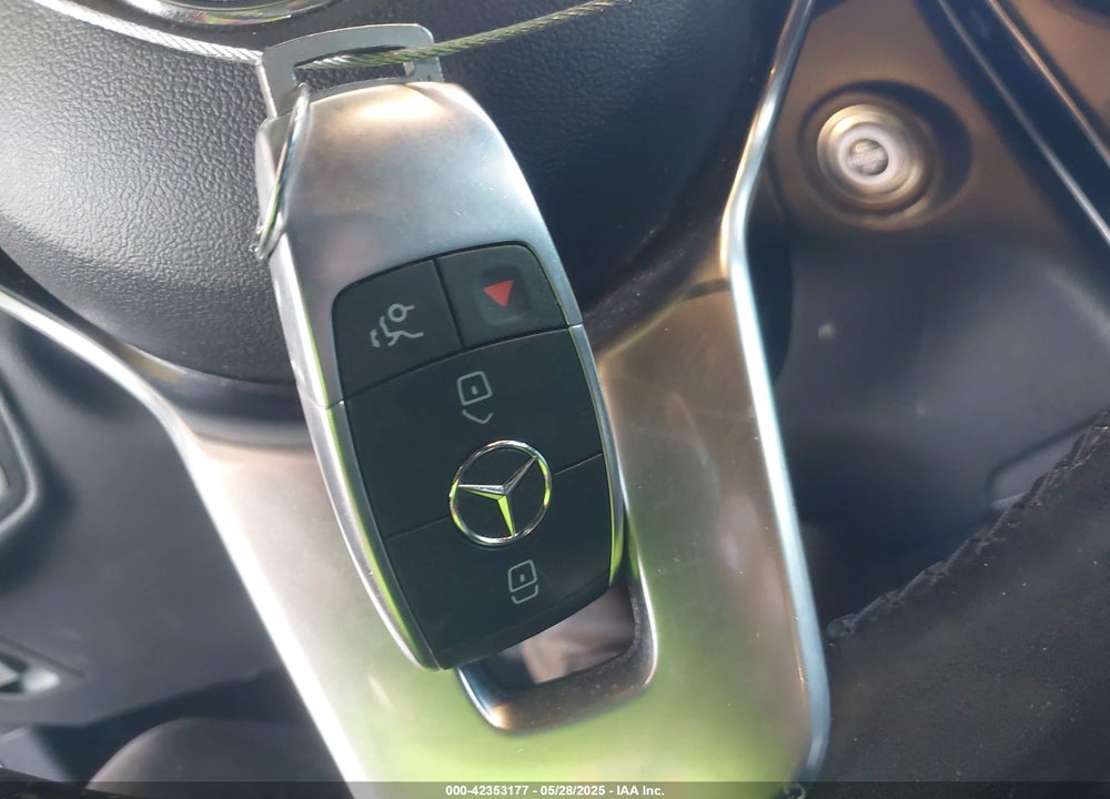 2020 MERCEDES-BENZ GLC 300 VIN: WDC0G8DBXLF736610