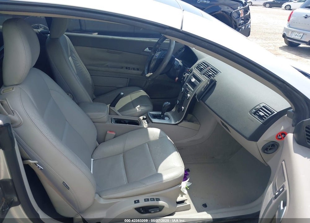 2007 VOLVO C70 T5 VIN: YV1MC682X7J015492