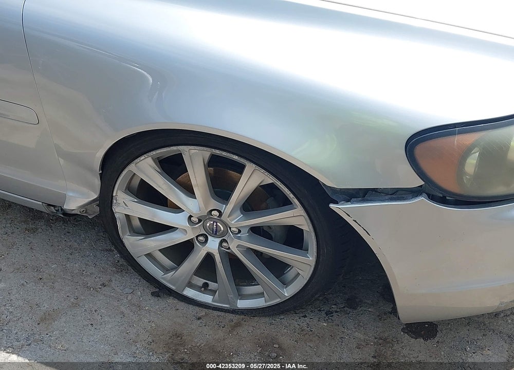 2007 VOLVO C70 T5 VIN: YV1MC682X7J015492