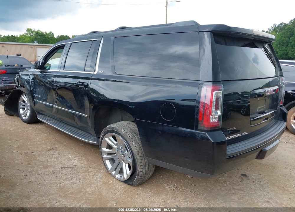2017 GMC YUKON XL VIN: 1GKS2GKC3HR290703