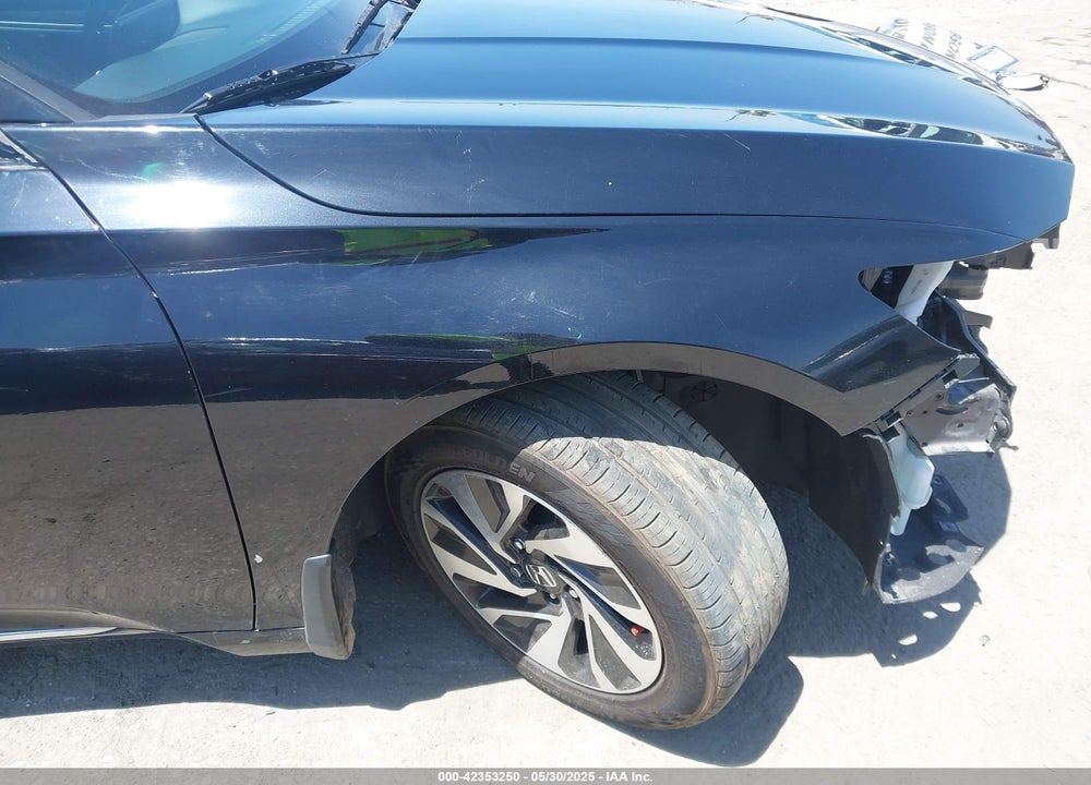 2022 HONDA ACCORD EX-L VIN: 1HGCV1F56NA029982