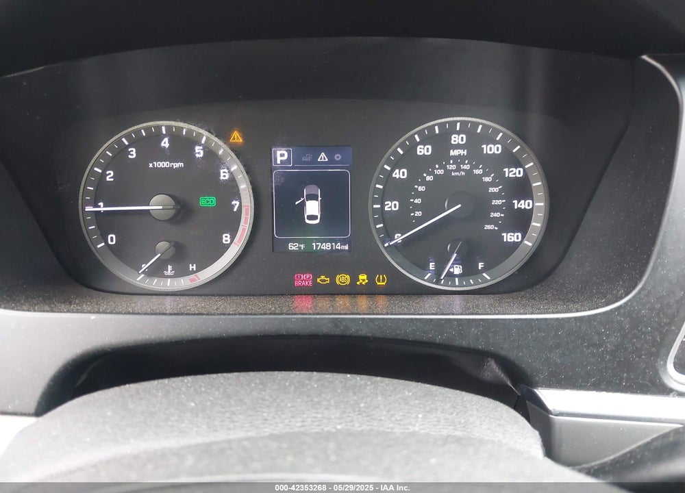 2015 HYUNDAI SONATA VIN: 5NPE24AF2FH025052