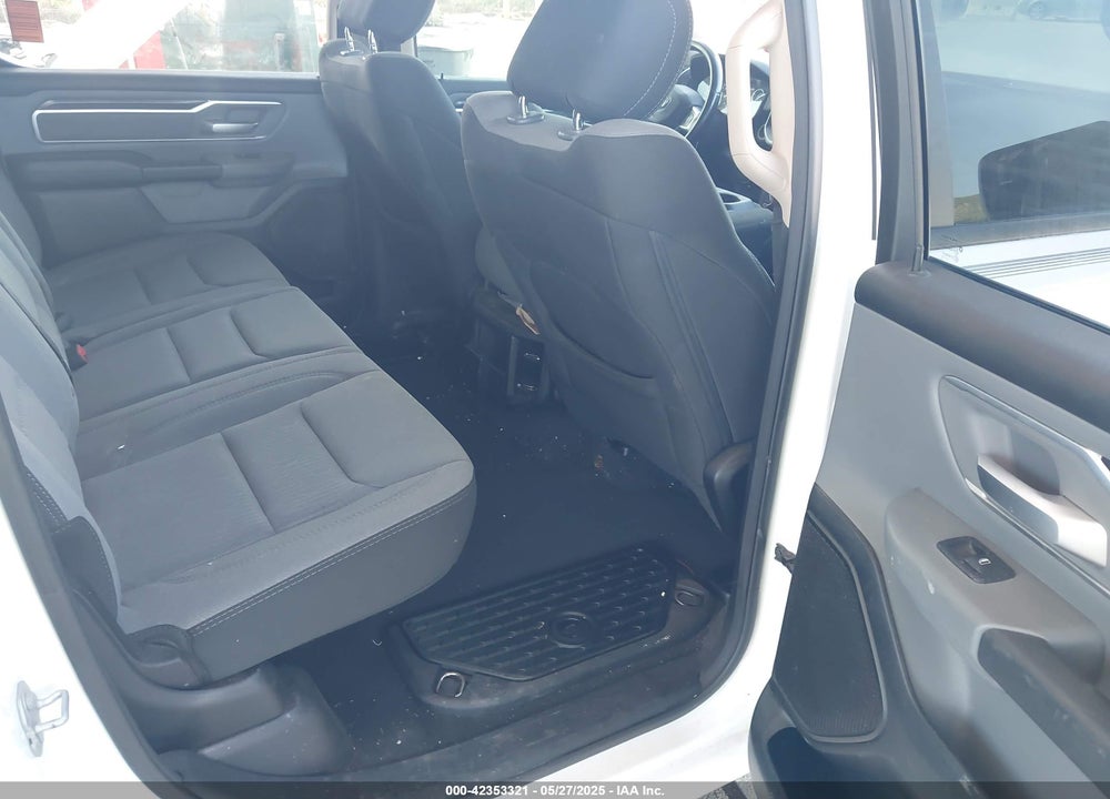 2019 RAM 1500 BIG HORN/LONE STAR 4X2 6'4 BOX VIN: 1C6RREMG9KN891758