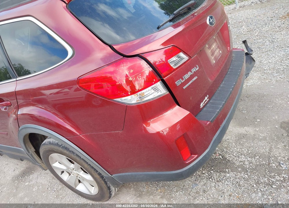 2014 SUBARU OUTBACK VIN: 4S4BRBLC0E3321988