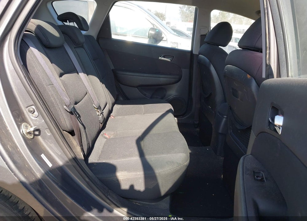 2009 HYUNDAI ELANTRA TOURING VIN: KMHDC86E39U021534