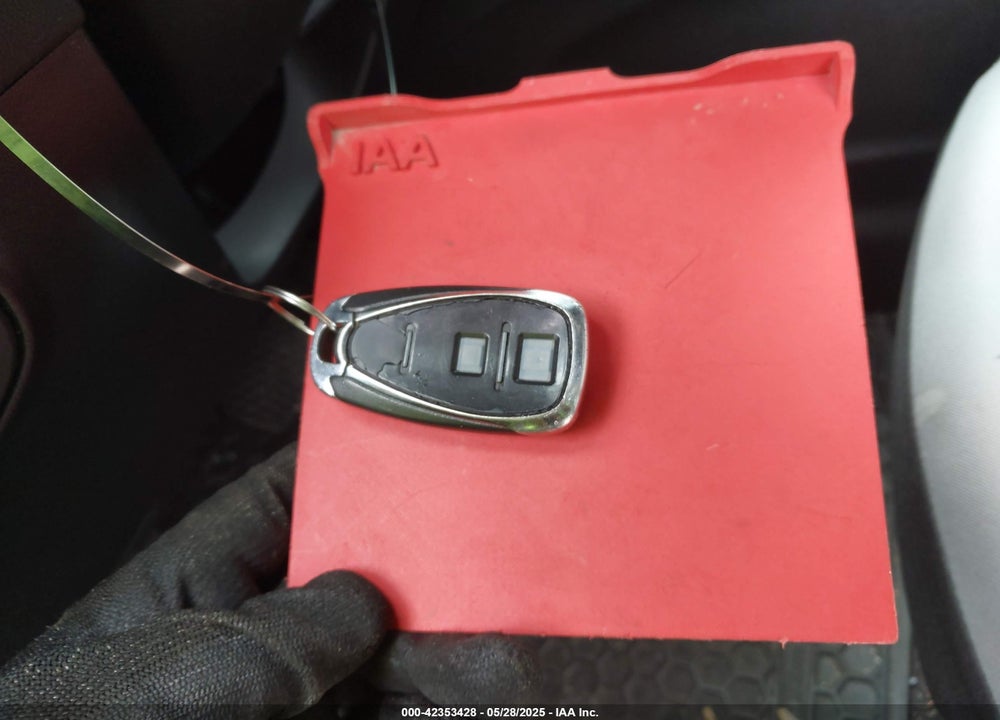 2018 CHEVROLET EQUINOX VIN: 2GNAXHEV4J6337404