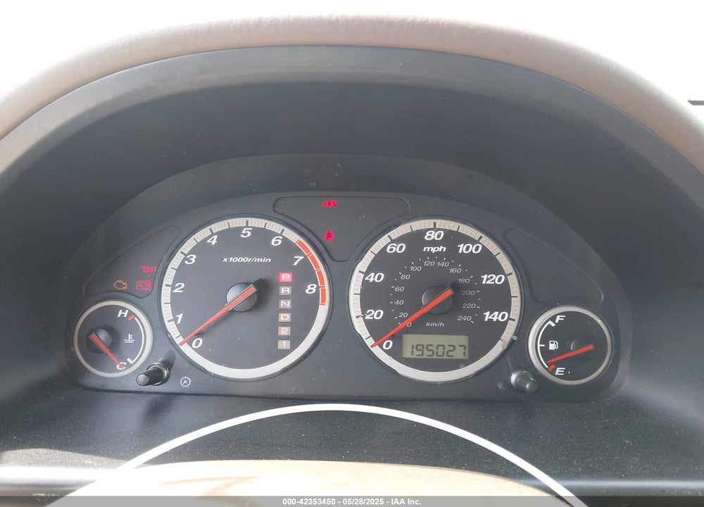 2002 HONDA CR-V LX VIN: JHLRD68402C023725