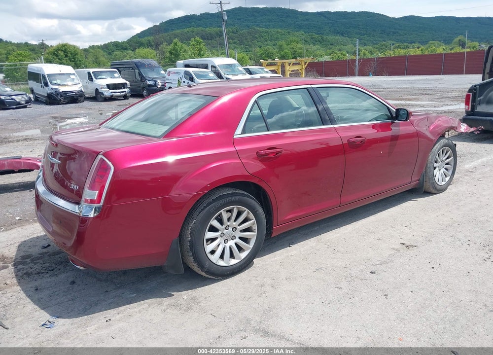 2012 CHRYSLER 300 VIN: 2C3CCAAG8CH208007