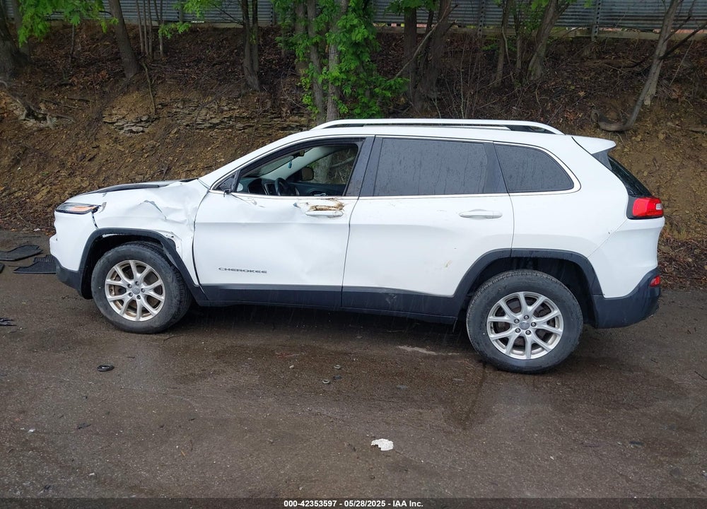 2016 JEEP CHEROKEE LATITUDE VIN: 1C4PJMCB4GW117832