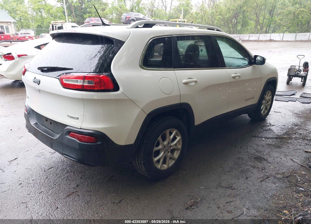 2016 JEEP CHEROKEE LATITUDE VIN: 1C4PJMCB4GW117832