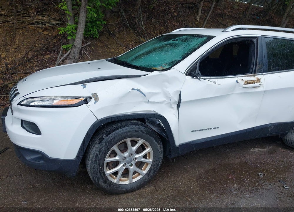 2016 JEEP CHEROKEE LATITUDE VIN: 1C4PJMCB4GW117832