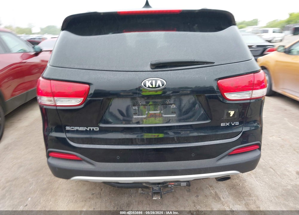 2017 KIA SORENTO VIN: 5XYPHDA59HG204228