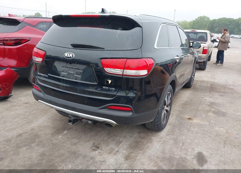2017 KIA SORENTO VIN: 5XYPHDA59HG204228
