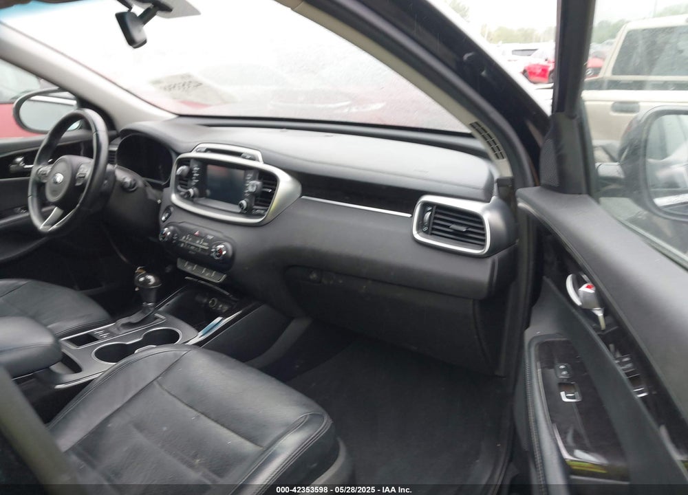 2017 KIA SORENTO VIN: 5XYPHDA59HG204228