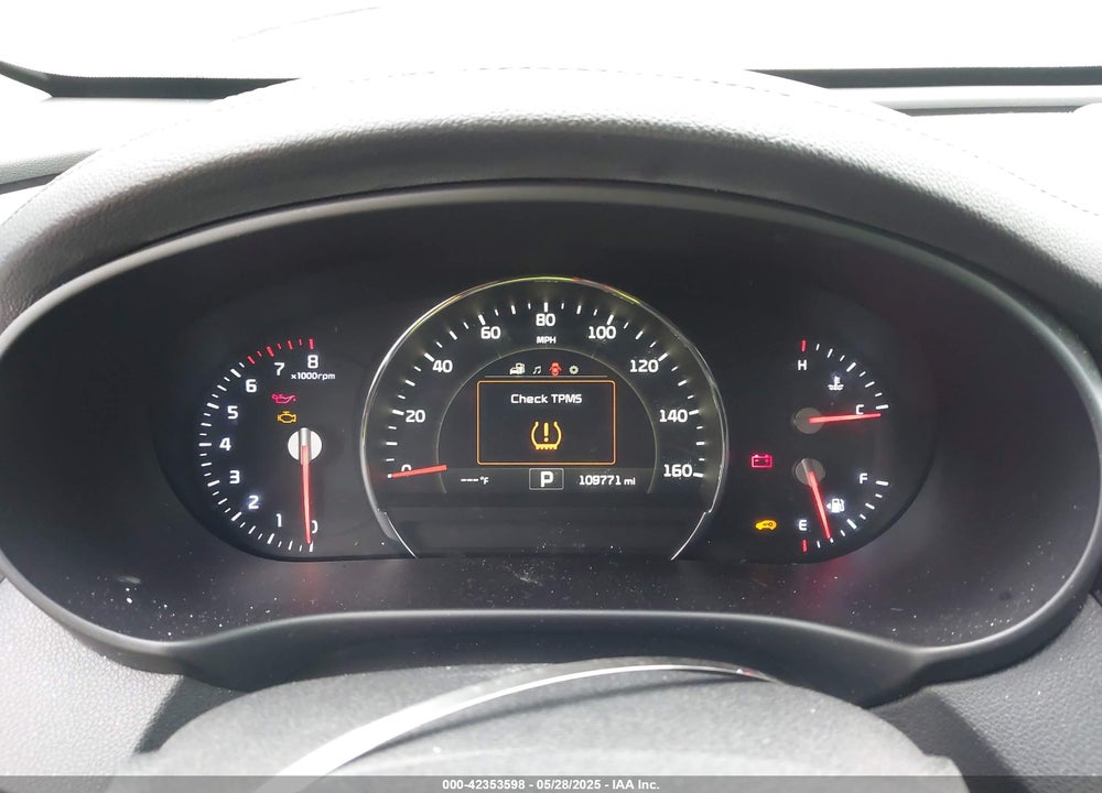 2017 KIA SORENTO VIN: 5XYPHDA59HG204228