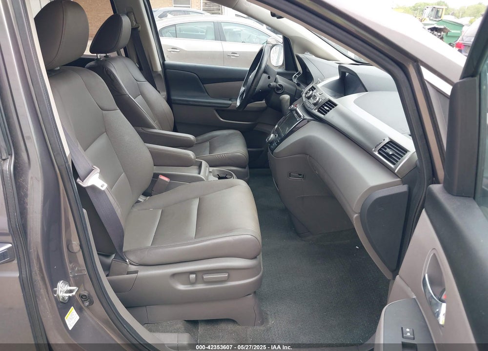 2016 HONDA ODYSSEY VIN: 5FNRL5H64GB079611