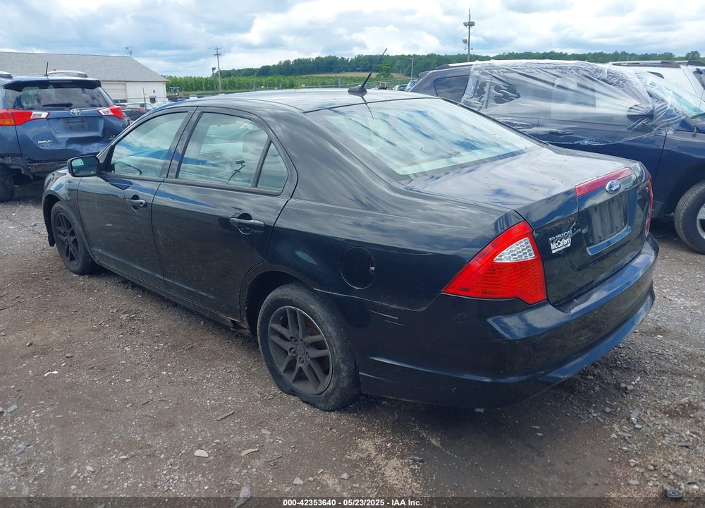 2010 FORD FUSION VIN: 3FAHP0GA7AR197379