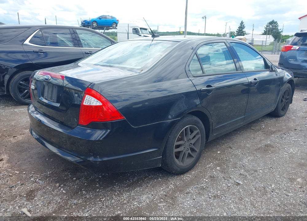 2010 FORD FUSION VIN: 3FAHP0GA7AR197379