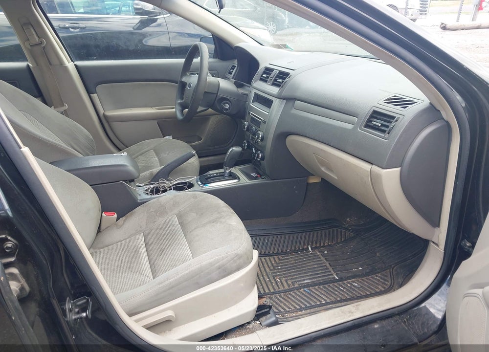 2010 FORD FUSION VIN: 3FAHP0GA7AR197379