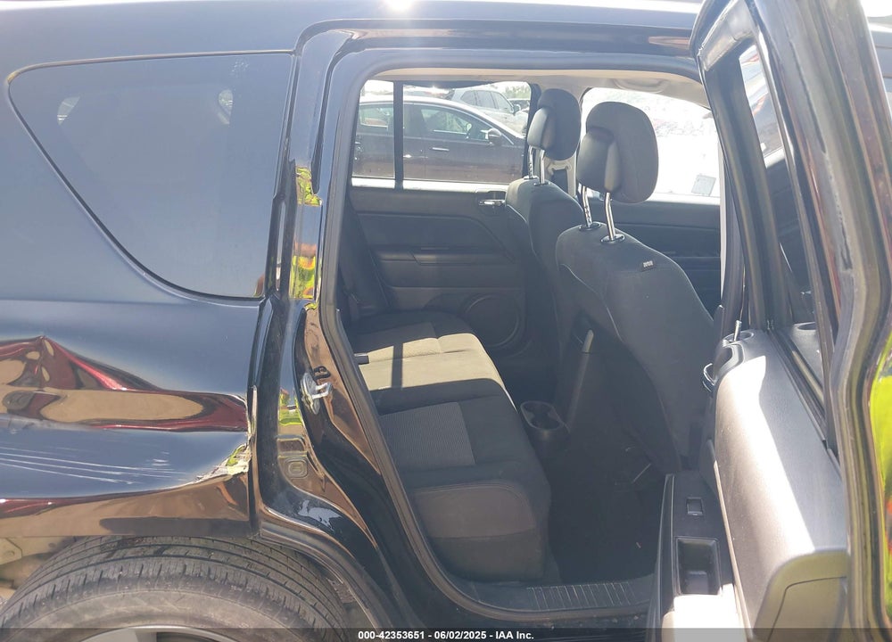 2012 JEEP COMPASS VIN: 1C4NJCBA4CD565567
