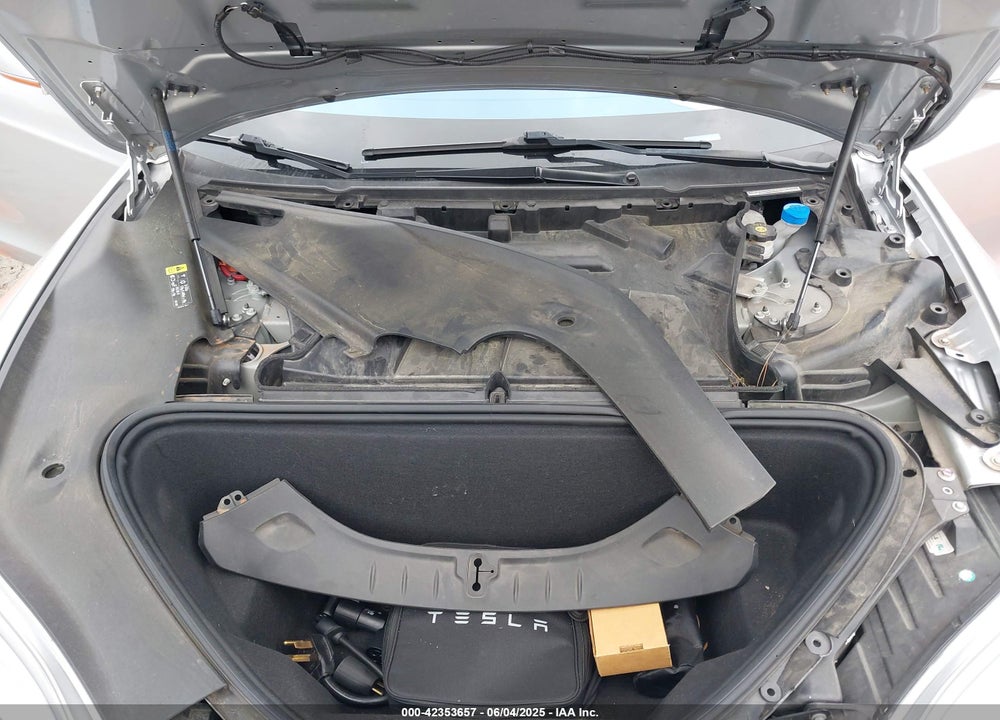 2017 TESLA MODEL S VIN: 5YJSA1E28HF199687