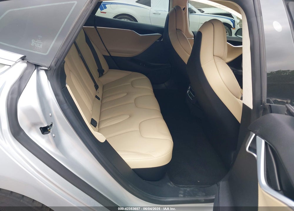 2017 TESLA MODEL S VIN: 5YJSA1E28HF199687